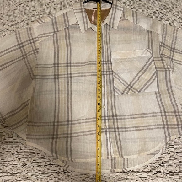 NWT Free People Oversized Button Down Stylish Shirt with Batwing Sleeves - Picture 6 of 10